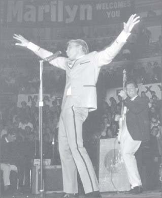 Georgie Fame (left) with Billy Fury