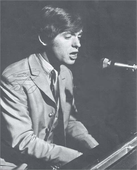 Georgie Fame at the keyboard